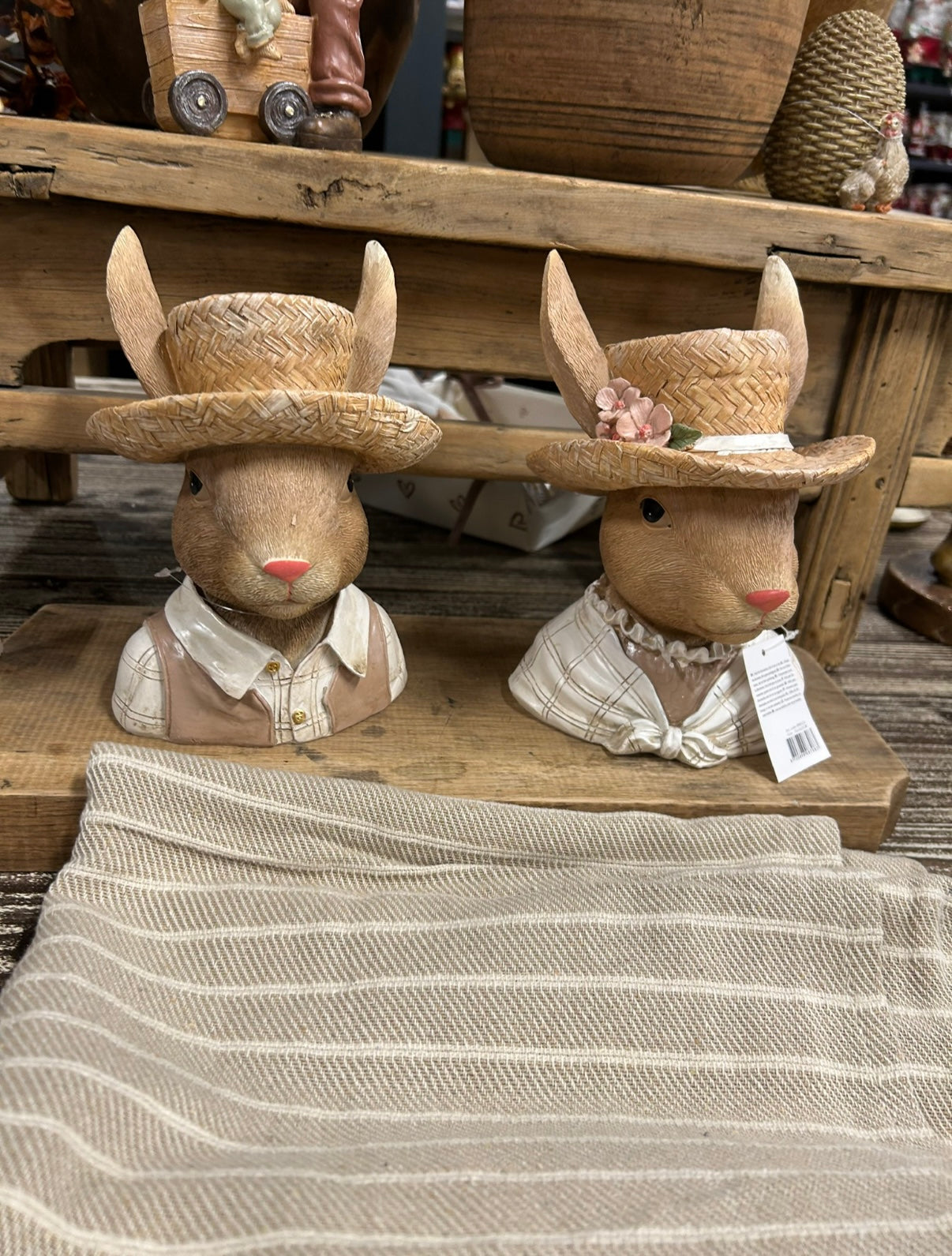 Easter Vibes – Hasenbüsten mit Hut (Paar / Set)