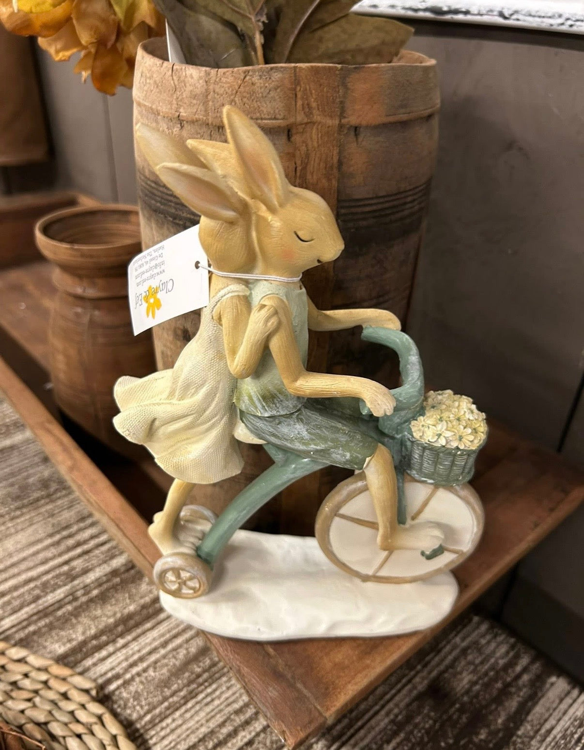 Wunderschöne Osterfigur – Hasenpaar auf dem Fahrrad