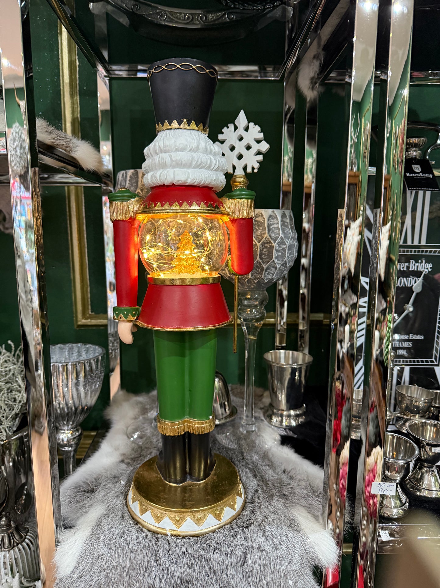 LED Nussknacker – 50 cm