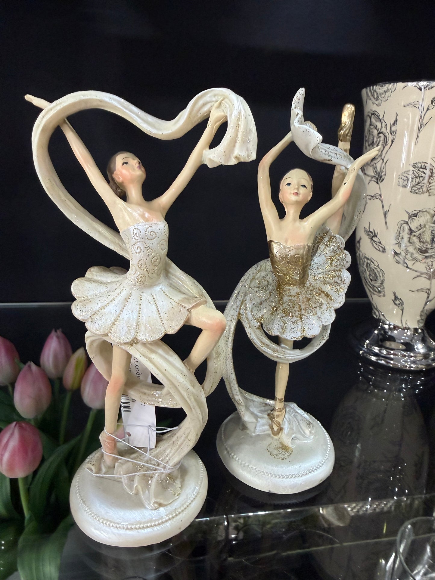 Wunderschöne Ballerina-Figuren