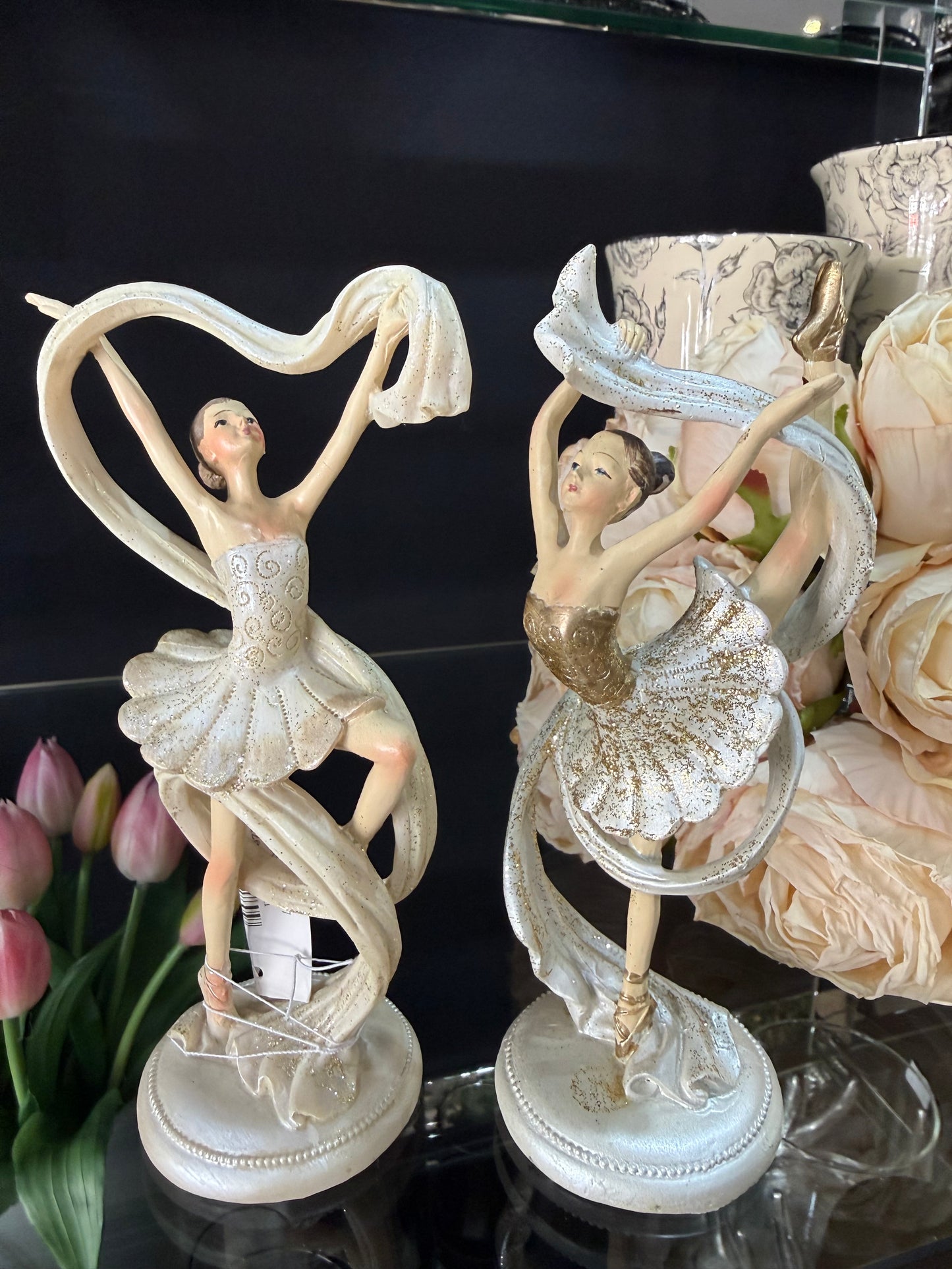 Wunderschöne Ballerina-Figuren