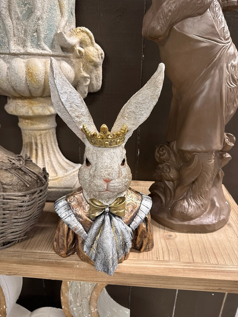 Elegante Deko-Häsin im klassischen Stil