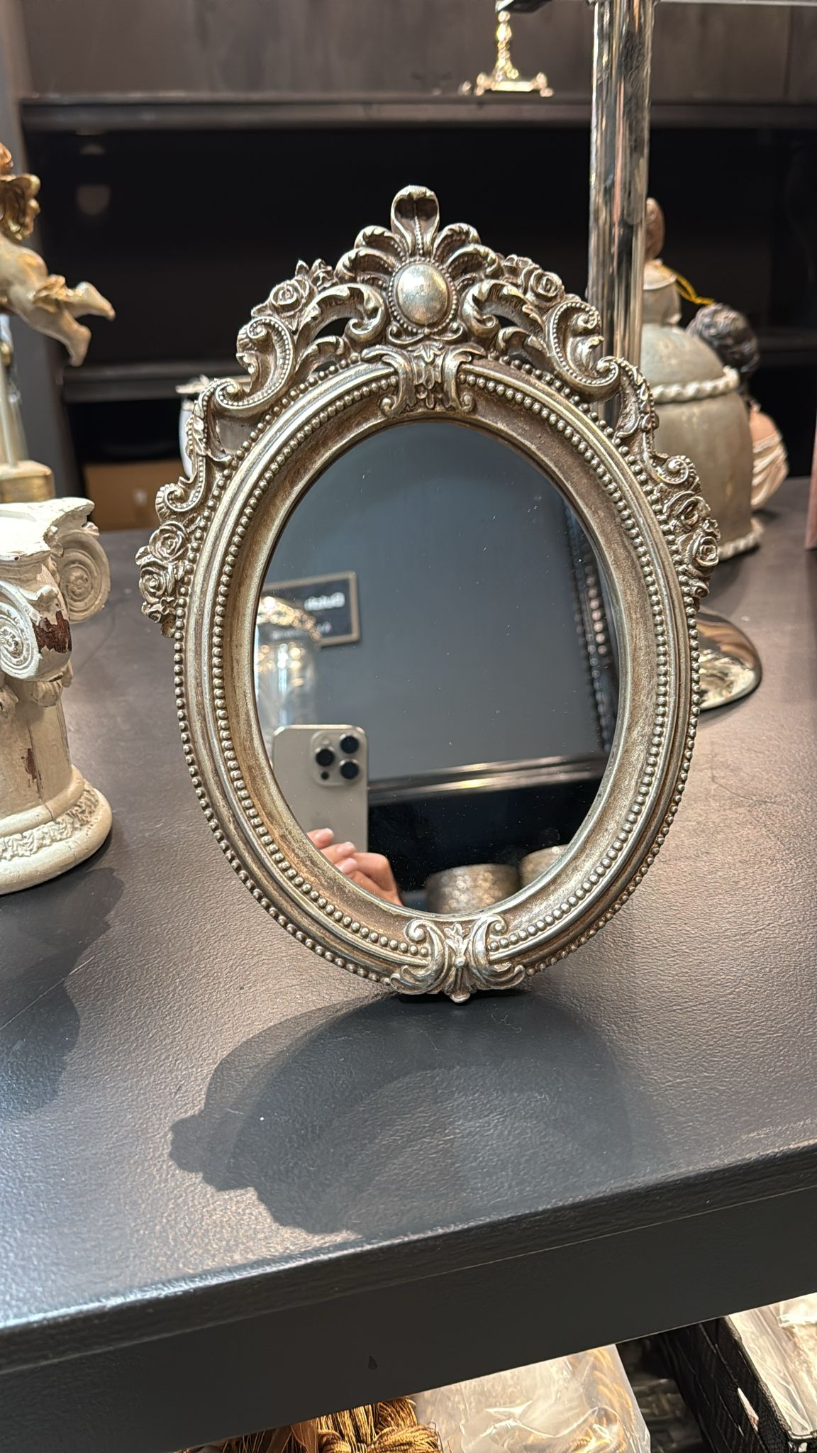 Eleganter Spiegel im Vintage-Stil