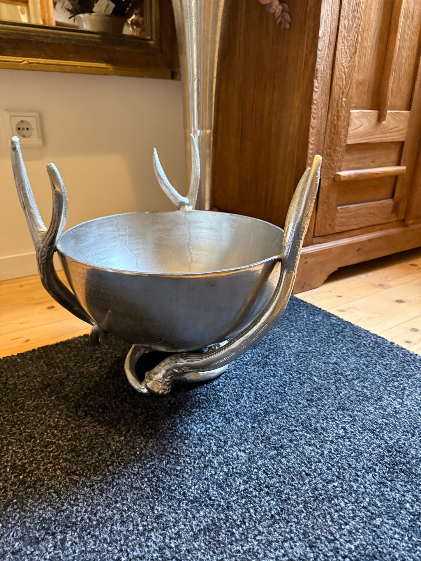 Edle Deko-Schale mit Rentiergeweih – von Colmore