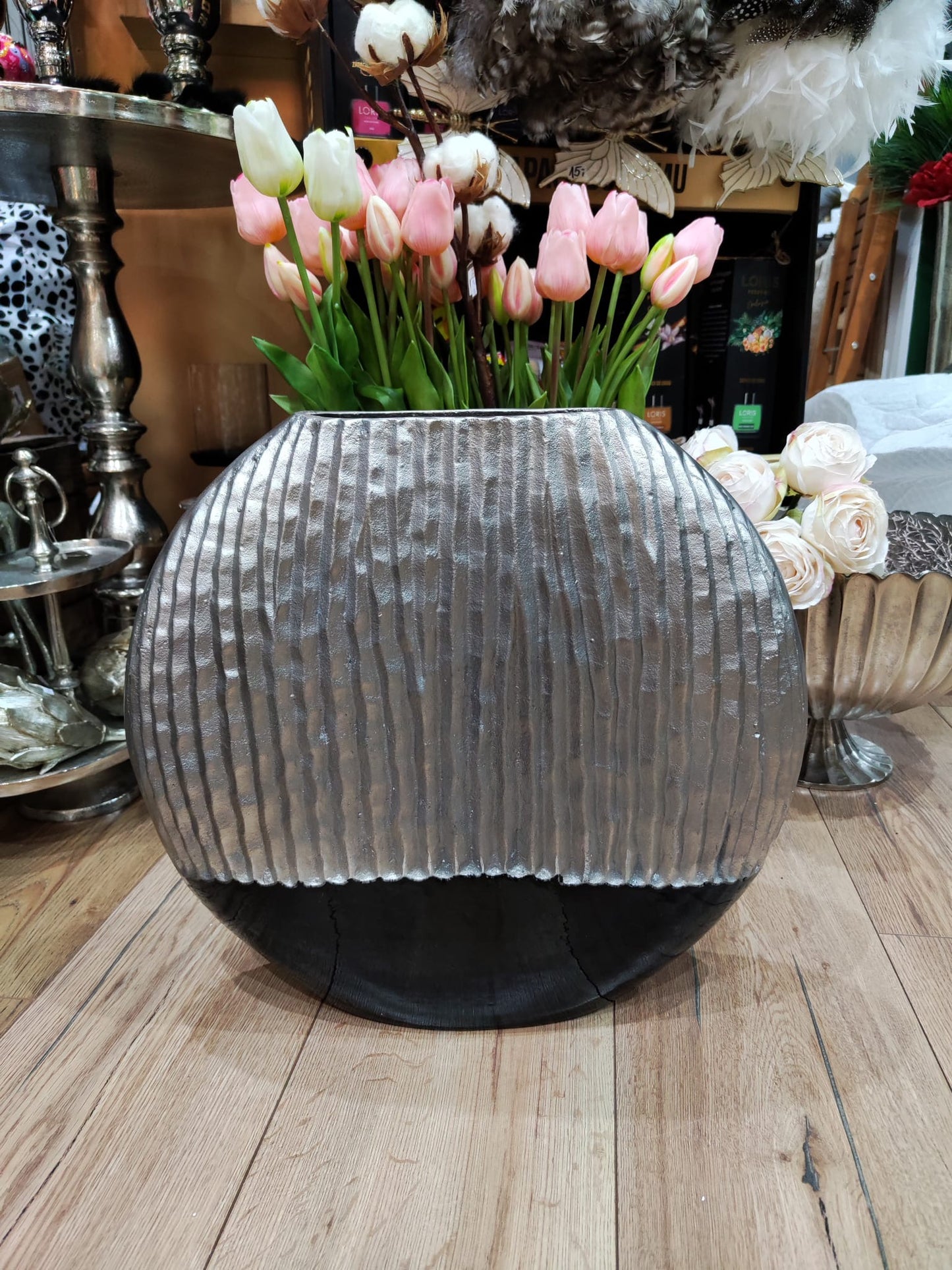 Elegante Metallvase in Silber-Schwarz