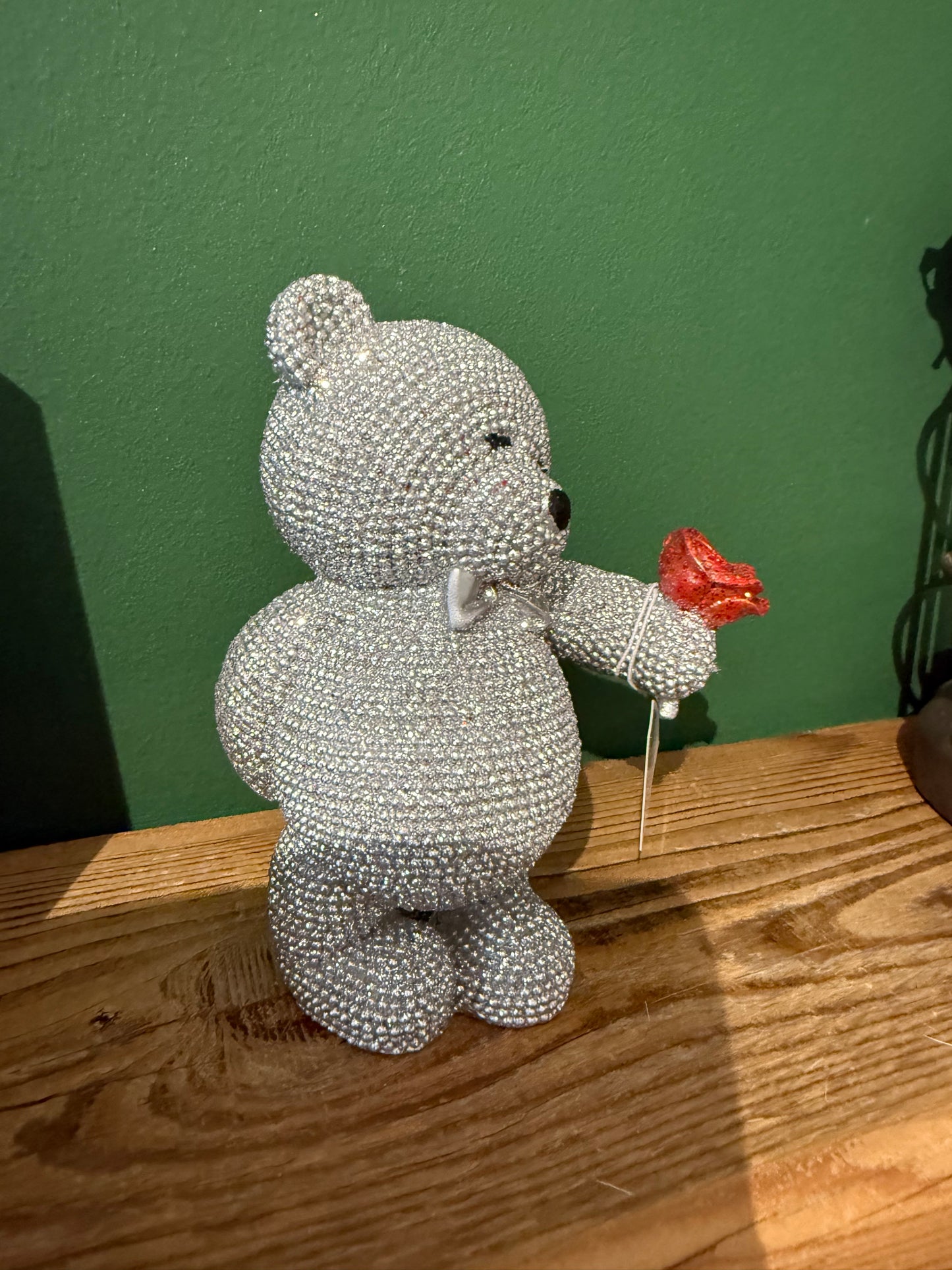 Süße Figur  – Bär mit Blume