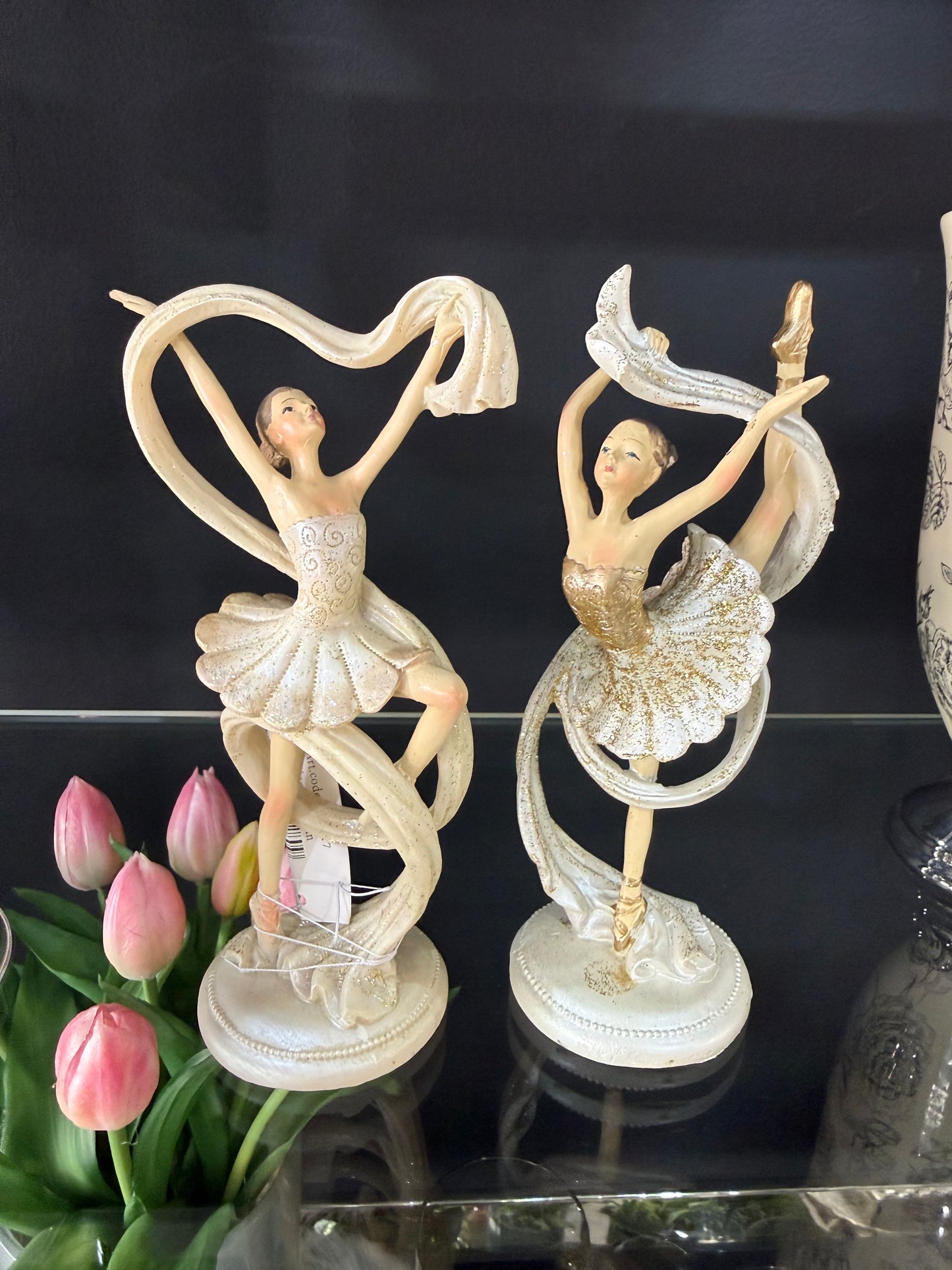 Wunderschöne Ballerina-Figuren