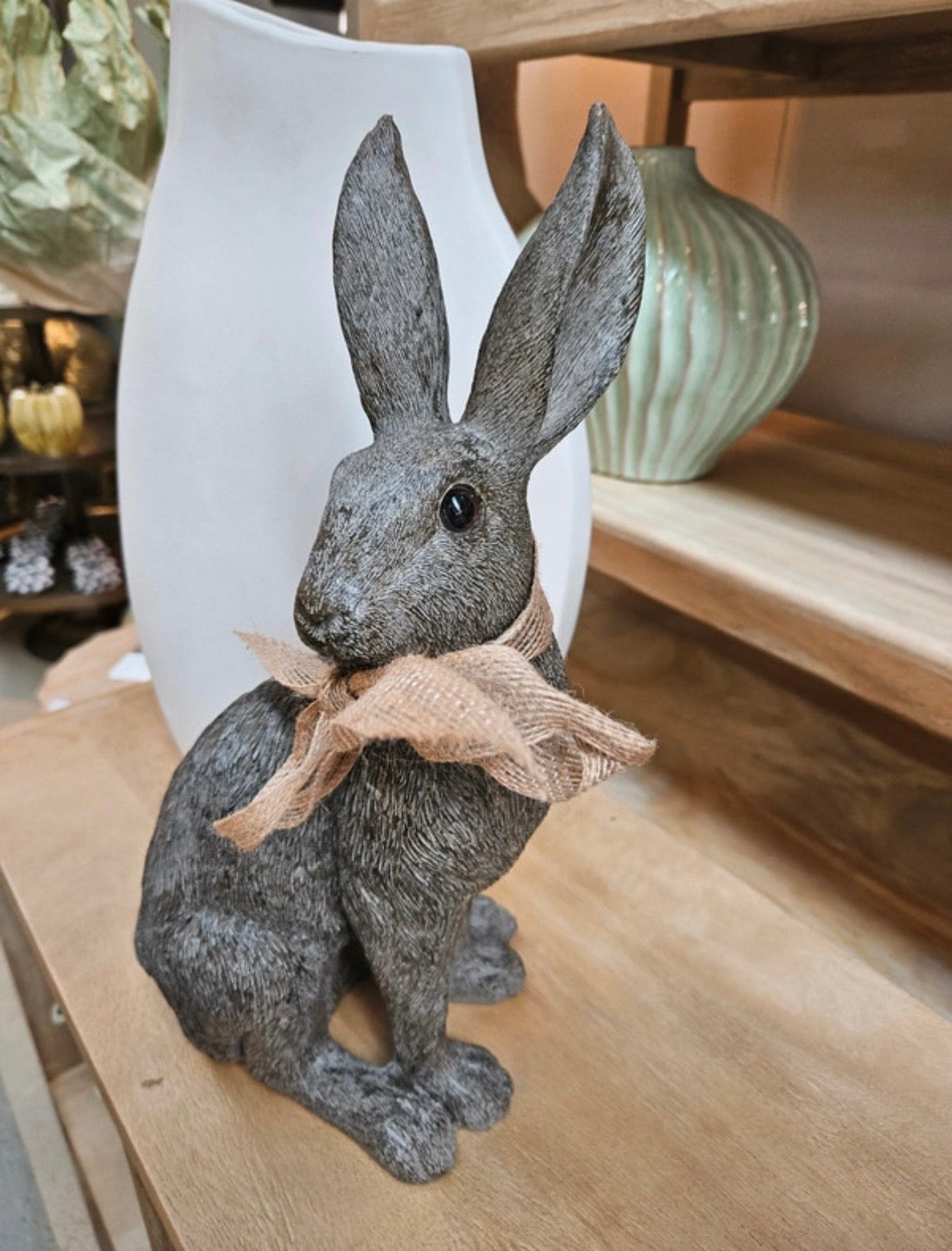 Stilvoller Deko-Hase 54,5 cm Grau – hochwertige Osterdeko