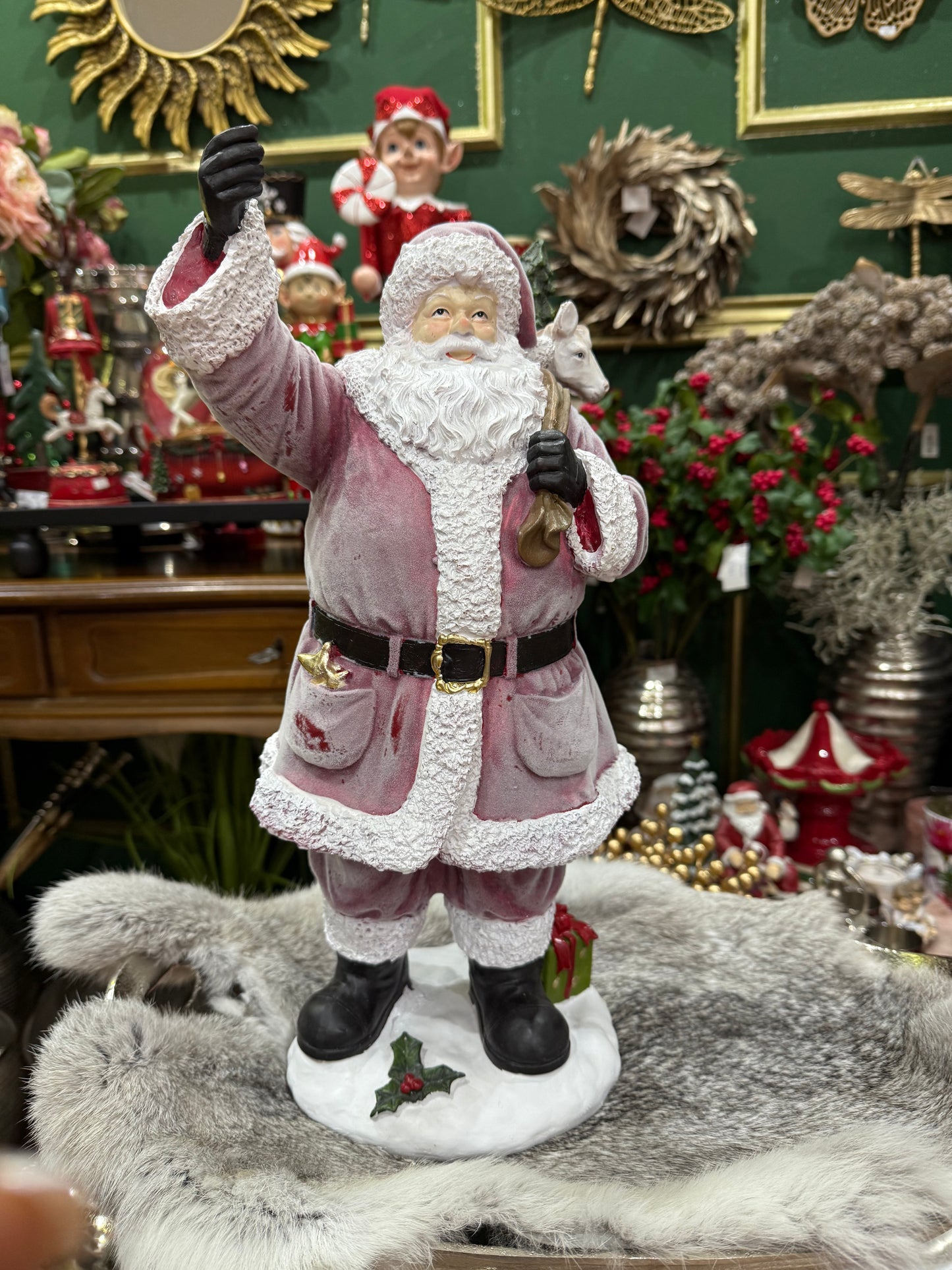 Rosa Weihnachtsmann – Figur aus Polyresin